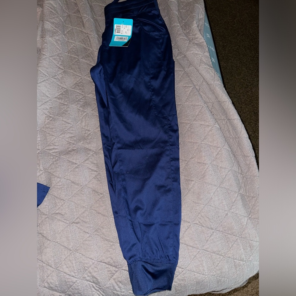 IRG Edge jogger scrub pants. Small Petite. Navy. NWT